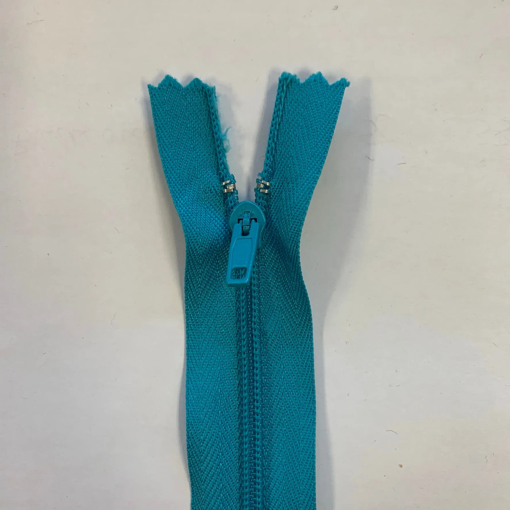 10" / 20cm Nylon Zip  - Select Colour