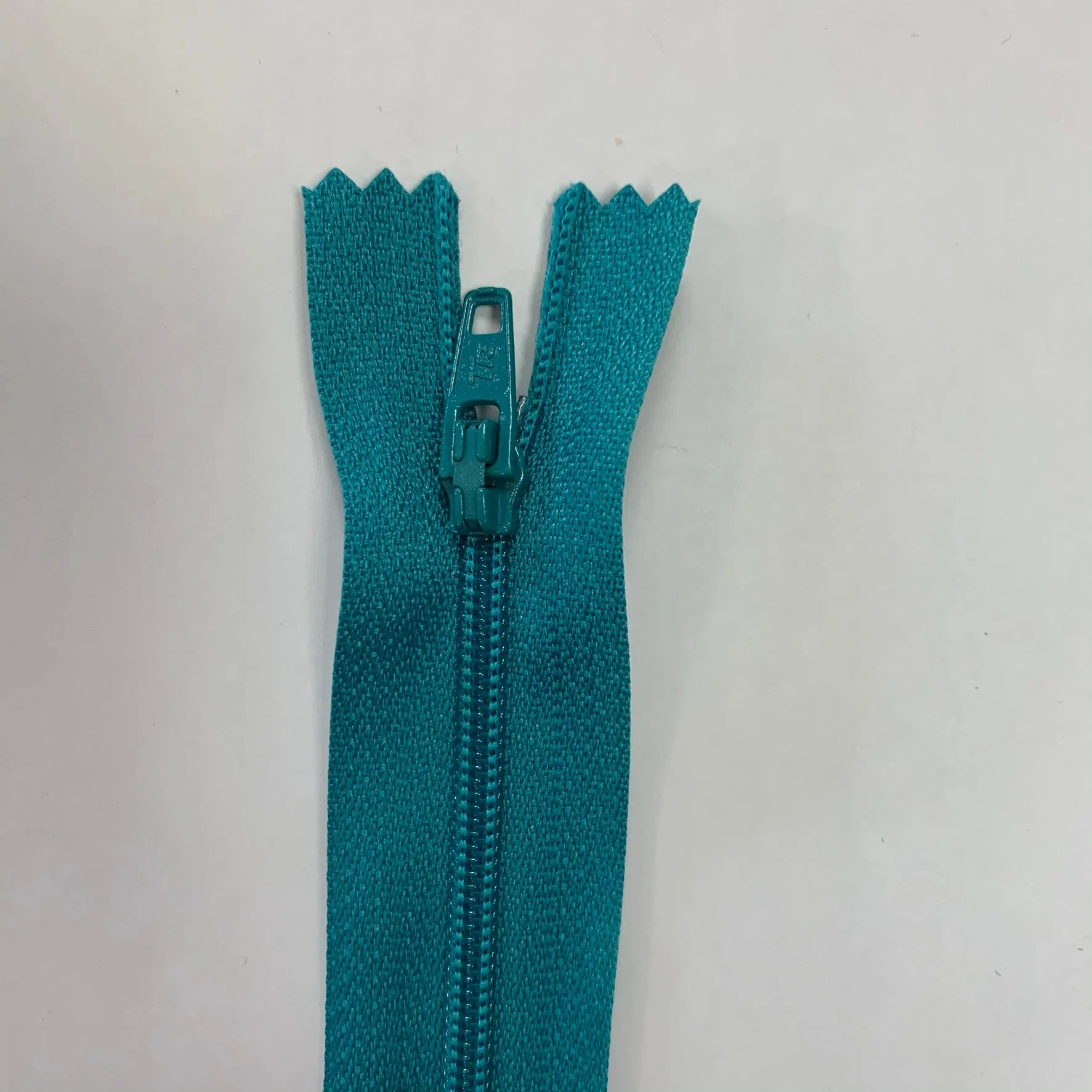 10" / 20cm Nylon Zip  - Select Colour