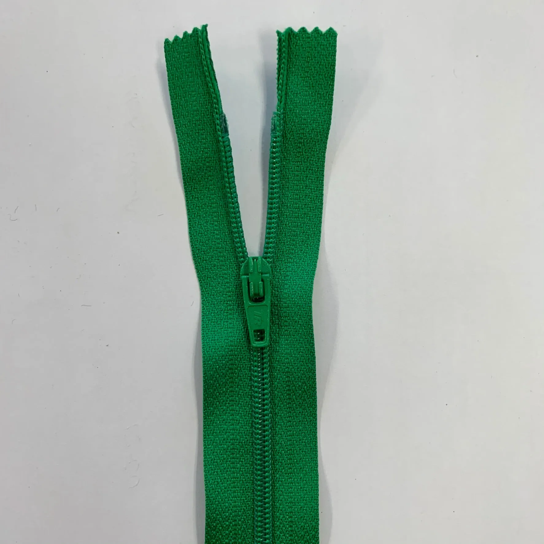 10" / 20cm Nylon Zip  - Select Colour