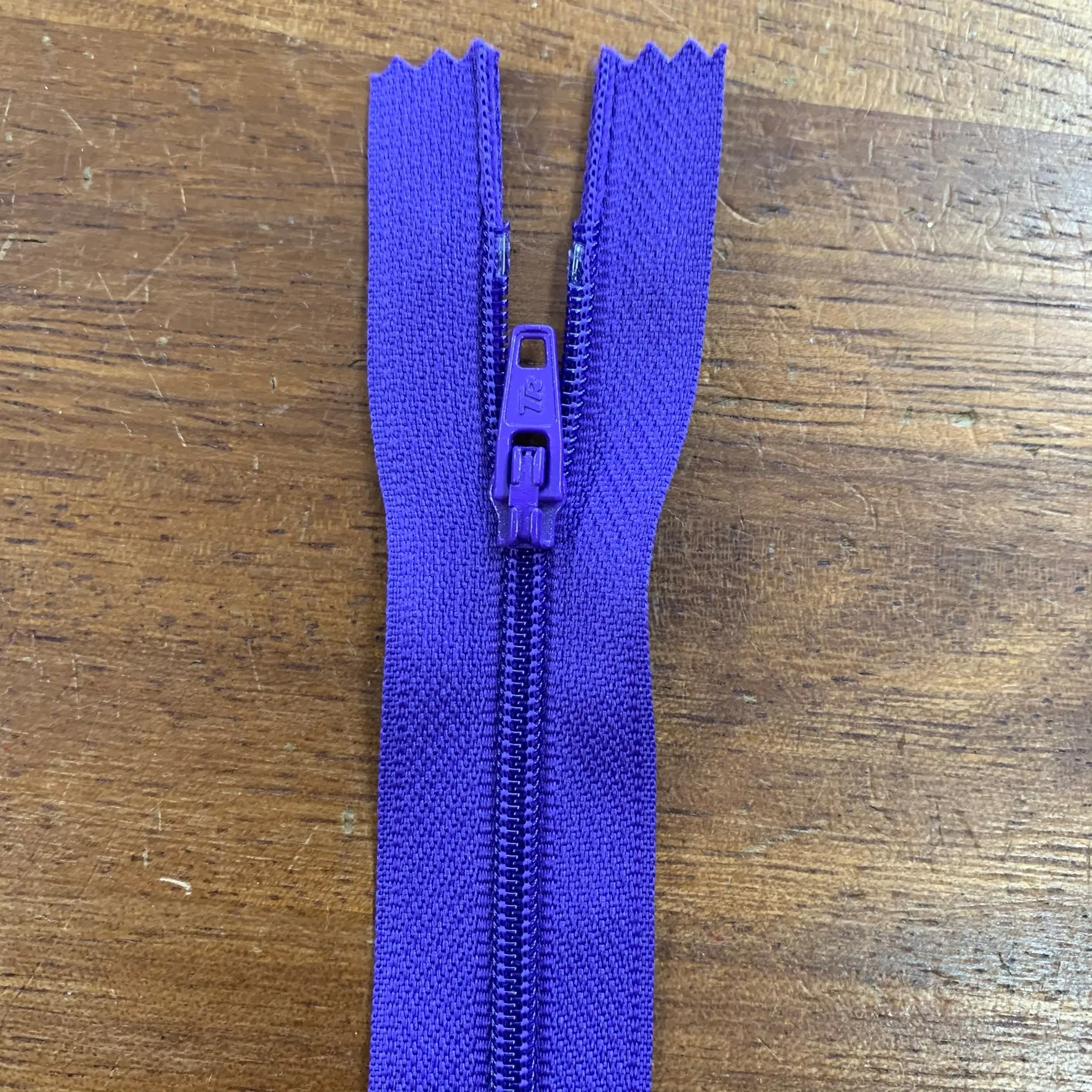 10" / 20cm Nylon Zip  - Select Colour